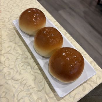East Ocean Seafood Restaurant - Baked BBQ Pork Buns - Dim Sum Near Me - Alameda, California East Ocean Seafood Restaurant - Baked BBQ Pork Buns - Dim Sum Near Me - Alameda, California