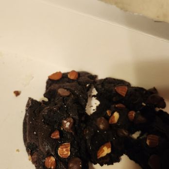Crumbl - Riverside - Crumbl Fumble! - Bakeries Near Me - Riverside, California Crumbl - Riverside - Crumbl Fumble! - Bakeries Near Me - Riverside, California