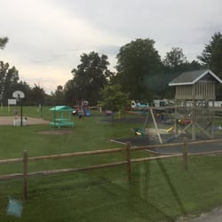 Tall Timbers - Large playground!