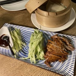 Hâo Noodle&tea - Beijing Duck Wraps appetizer