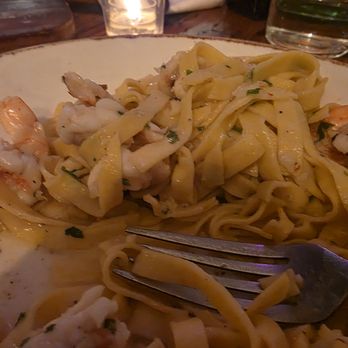 IL Nido - Fettuccine with olive oil, parsley, chili flakes and light garlic . I added shrimp. - Sicilian Near Me - Sherman Oaks, California