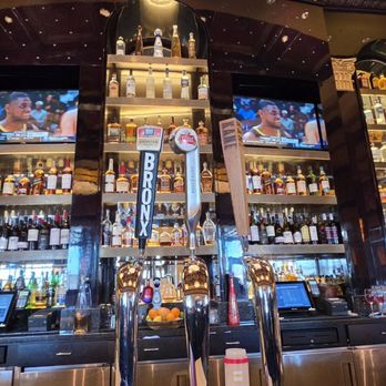 Grand Lux Cafe - American Near Me - Paramus, New Jersey
