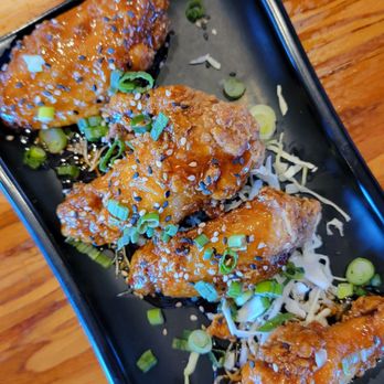 Bakudan Ramen - Honey Sriracha Wings - Ramen Near Me - San Antonio, Texas