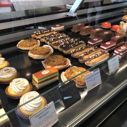 La Boulangerie du Château - Delicious patisserie, cakes & tarts, in early June 2018.