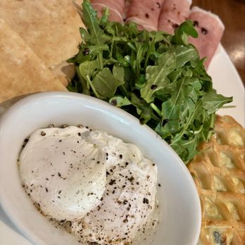 Heirloom - New American Near Me - New Haven, Connecticut