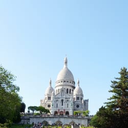 AmericanConcierge - Explore Montmartre and the Sacré-Cœur on a private tour.