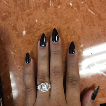 Diva Nails Spa - Perfect stiletto nails - Nail Salons Near Me - Lakewood, Washington