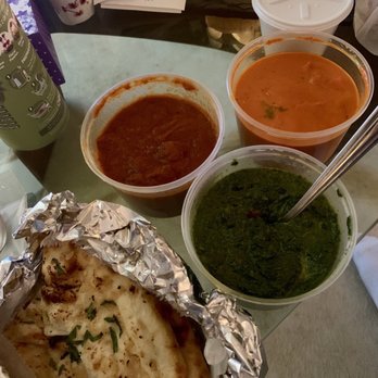 Indian Clay Pot - Delivery order: lamb vindaloo, chicken tikka masala, palak paneer, garlic naan. Very tasty!! - Indian Near Me - Chicago, Illinois Indian Clay Pot - Delivery order: lamb vindaloo, chicken tikka masala, palak paneer, garlic naan. Very tasty!! - Indian Near Me - Chicago, Illinois