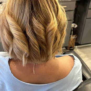 Jayci Johnson Stylist - Some lowlights to play for the summer! - Hair Stylists Near Me - Denver, Colorado Jayci Johnson Stylist - Some lowlights to play for the summer! - Hair Stylists Near Me - Denver, Colorado