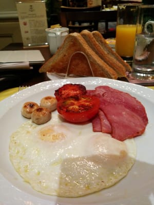 The Foreign Correspondents’ Club, Hong Kong by null