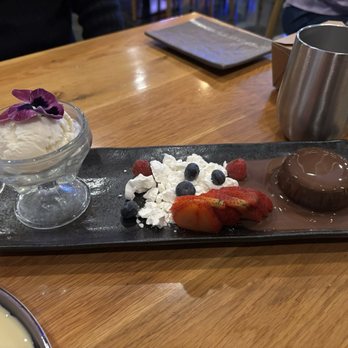 Ayawaska RestoBar- Petaluma - Chocolate Volcan - Peruvian Near Me - Petaluma, California
