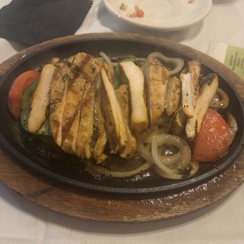 Mariachi Restaurant - Chicken fajita dinner - Mexican Near Me - Rehoboth Beach, Delaware