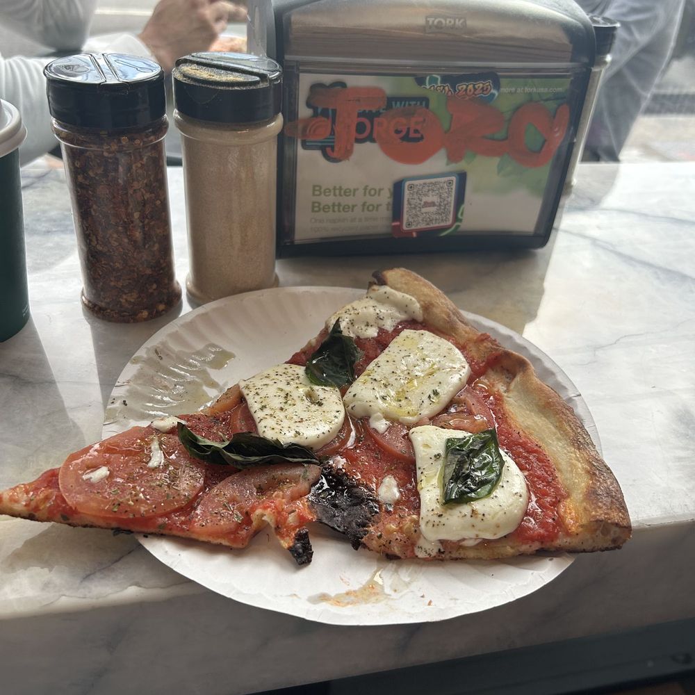 Joe's Pizza - Pizza Near Me - Miami, Florida
