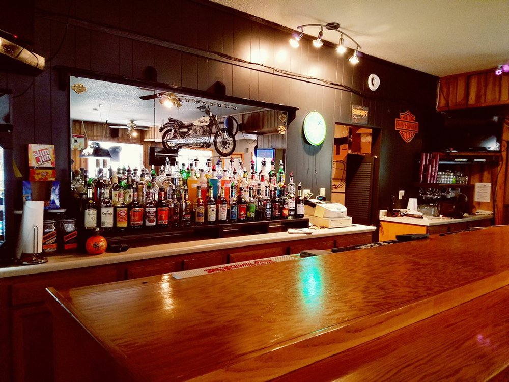 RAKE PUB & GRUB Updated October 2024 13 Photos 111 North Main St