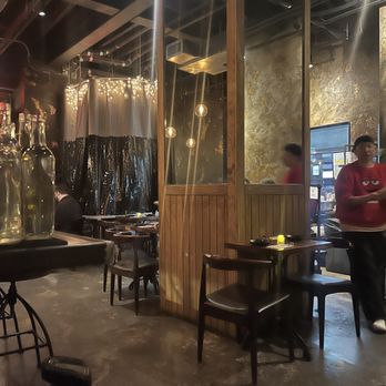 Tong - Interior - Thai Near Me - Brooklyn, New York Tong - Interior - Thai Near Me - Brooklyn, New York