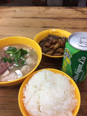 Authentic Mun Chee Kee King of Pig's Organ Soup by null