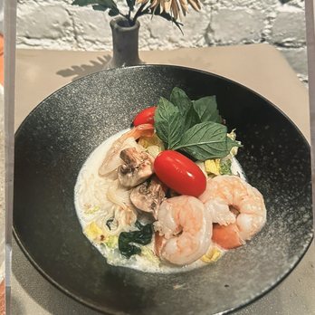 Thip Osha - Thai Near Me - Brooklyn, New York