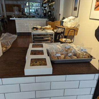 The Alice Collective - Edith's Pie pickup - Venues & Event Spaces Near Me - Oakland, California The Alice Collective - Edith's Pie pickup - Venues & Event Spaces Near Me - Oakland, California
