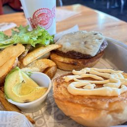 1/2 Lb Cheeseburger, Fries, Soft Drink with avocado