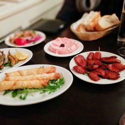 Dilan Meze & Bar - Klein und vergleichsweise teuer - die Meze.