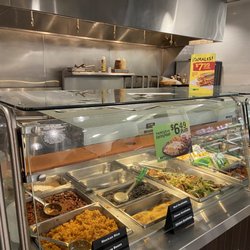 7-Eleven - Hot food display