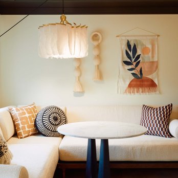 Faraway Martha's Vineyard - Hotels Near Me - Edgartown, Massachusetts