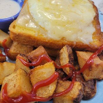 Cafe Jolie Petit - Croque Madame - Coffee & Tea Near Me - Alameda, California