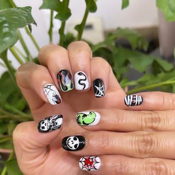 Salon NB - halloween  nails - Nail Salons Near Me - Chicago, Illinois