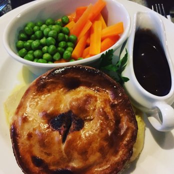 St Stephen's Tavern - Meat pies - Fish & Chips Near Me - London, XGL St Stephen's Tavern - Meat pies - Fish & Chips Near Me - London, XGL