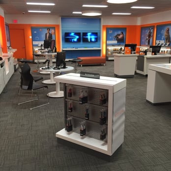 AT&T Store - Loving the new look... - Mobile Phones Near Me - Huntington Park, California AT&T Store - Loving the new look... - Mobile Phones Near Me - Huntington Park, California