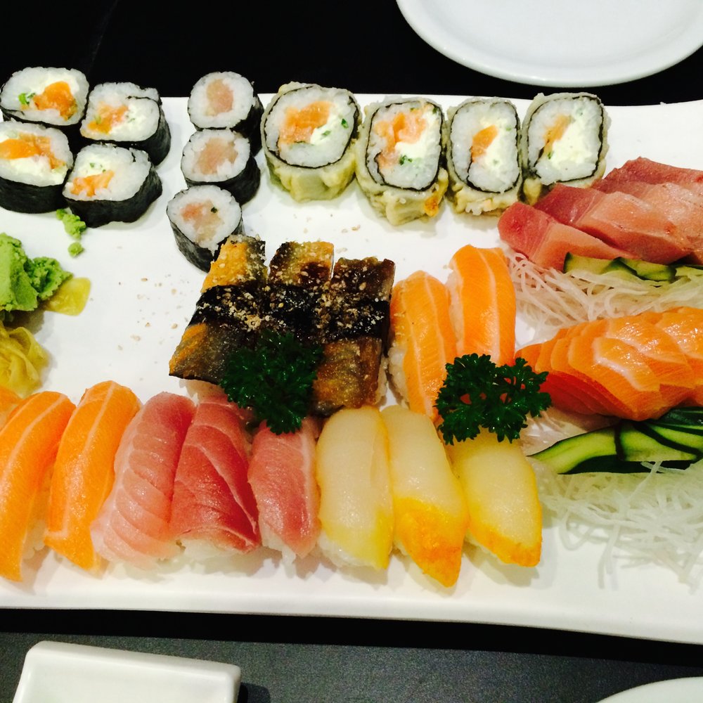 Botekim do Japa - Nigiri and sashimi platter for 2. Pretty good! - Japanese Near Me - Rio de Janeiro, RJ