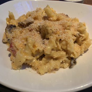 Yard House - Mac and cheese - New American Near Me - Springfield, Virginia Yard House - Mac and cheese - New American Near Me - Springfield, Virginia