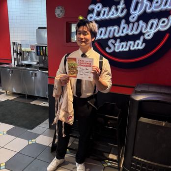Fatburger - Restaurante clean - Burgers Near Me - Henderson, Nevada
