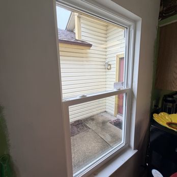 First Coast Contracting - This was a finished drywall project. All that's left is the painting! Very good work by Clovis, especially on the caulking! - Damage Restoration Near Me - Jacksonville, Florida