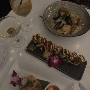 Shorebird - Egg roll on the bottom, sushi roll in the middle and scallops/mussels - New American Near Me - San Diego, California
