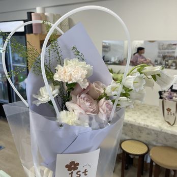 First Bouquet Cottage - Florists Near Me - Santa Clara, California First Bouquet Cottage - Florists Near Me - Santa Clara, California