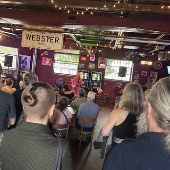 Nick-A-Nees - Dive Bars Near Me - Providence, Rhode Island Nick-A-Nees - Dive Bars Near Me - Providence, Rhode Island