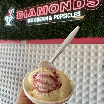 Diamonds Ice Cream - Ice Cream & Frozen Yogurt Near Me - Columbus, Ohio