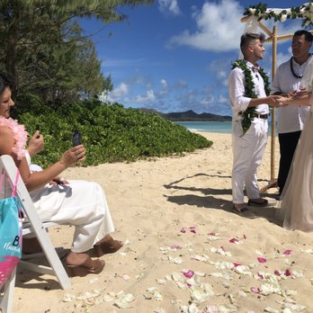 Dream Hi Weddings - Ceremony - Officiants Near Me - Honolulu, Hawaii Dream Hi Weddings - Ceremony - Officiants Near Me - Honolulu, Hawaii
