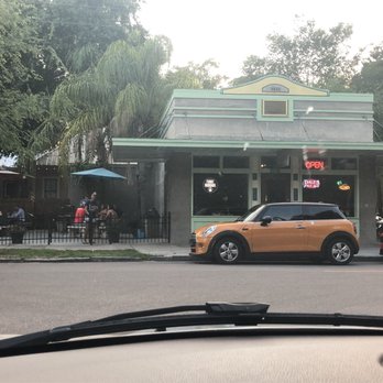 Lee's Grocery - Pizza Near Me - Tampa, Florida