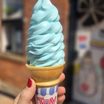 The Lil Goodie Shoppe - Blueberry ice cream - Ice Cream & Frozen Yogurt Near Me - Cincinnati, Ohio The Lil Goodie Shoppe - Blueberry ice cream - Ice Cream & Frozen Yogurt Near Me - Cincinnati, Ohio