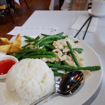 East Harbor - Chicken with string beans lunch special - Dim Sum Near Me - Aloha, Oregon