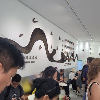 Chicha San Chen - Store Interior - Bubble Tea Near Me - New York, New York