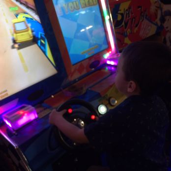John's Incredible Pizza - Riverside - Arcades Near Me - Riverside, California