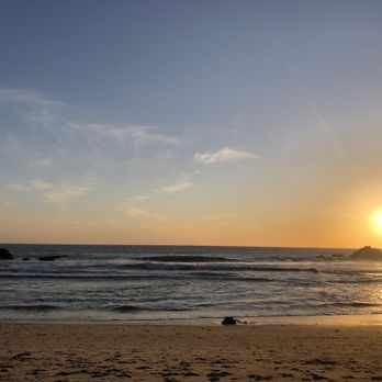 Pfeiffer Beach - Beaches Near Me - Big Sur, California