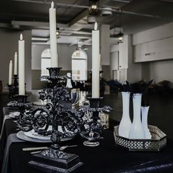 Old Post 33 - Black swan classical styled wedding