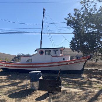 Bodega Bay Oyster - Boat on site - Seafood Markets Near Me - Petaluma, California Bodega Bay Oyster - Boat on site - Seafood Markets Near Me - Petaluma, California