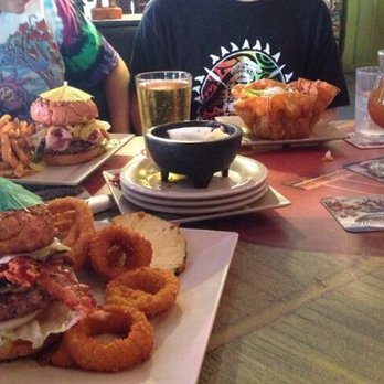 Cheeseburger In Paradise - Amazing burgers!! And a great taco salad - Burgers Near Me - Honolulu, Hawaii