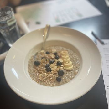 Sleepy Bee Cafe - Oakley - Oatmeal - Breakfast & Brunch Near Me - Cincinnati, Ohio Sleepy Bee Cafe - Oakley - Oatmeal - Breakfast & Brunch Near Me - Cincinnati, Ohio