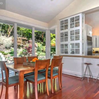 Plonowski Architects + Builders - Bright and airy Orinda breakfast space, perfect for morning coffee and breakfast with the kids. - General Contractors Near Me Plonowski Architects + Builders - Bright and airy Orinda breakfast space, perfect for morning coffee and breakfast with the kids. - General Contractors Near Me